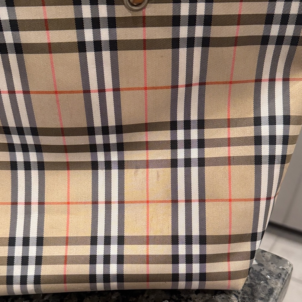VINTAGE NOVA CHECK BURBERRY TOTE - Picture 8 of 11